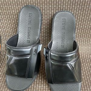 Men Steve Madden slides